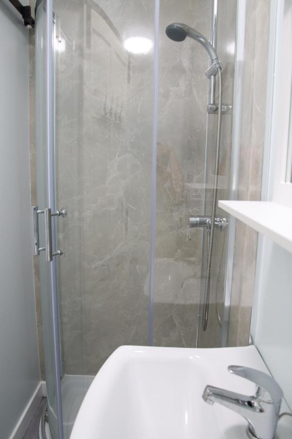 Aria Lodging אינברנס מראה חיצוני תמונה